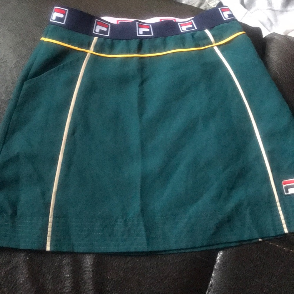 Women’s Fila mini skirt
